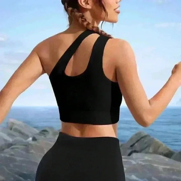 One Shoulder Cut Out Crop Sports Bra athleisure active Black - Picture 4 of 5